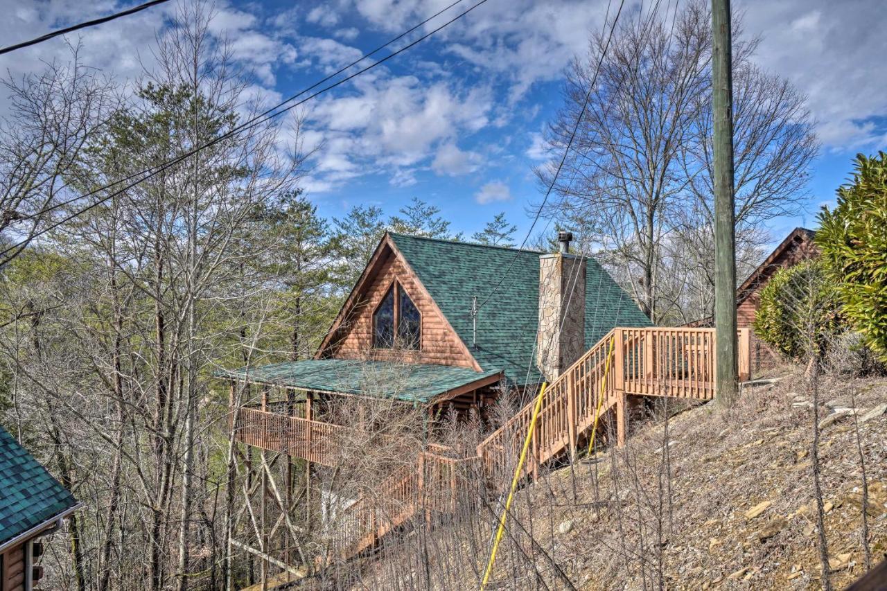 Inviting Sevierville Cabin With Deck And Hot Tub! Buitenkant foto